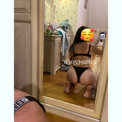       ,,